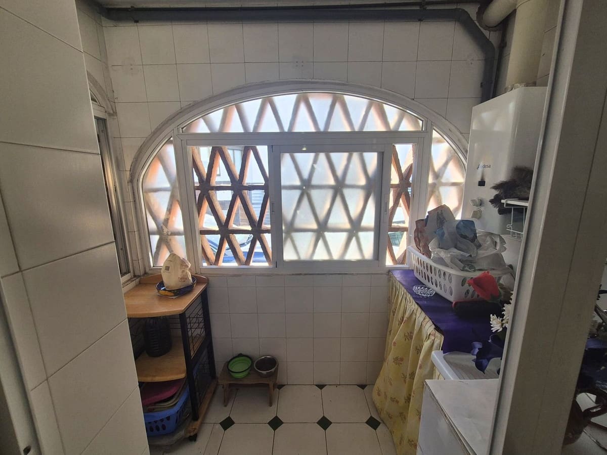 5 soverom Hus til salgs i Fuengirola med svømmebasseng - € 490 000 (Ref: 9584687)