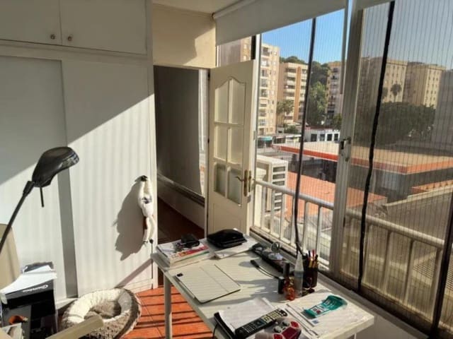 Apartamento de 3 habitaciones en Marbella en venta con piscina - 493.000 € (Ref: 9584688)