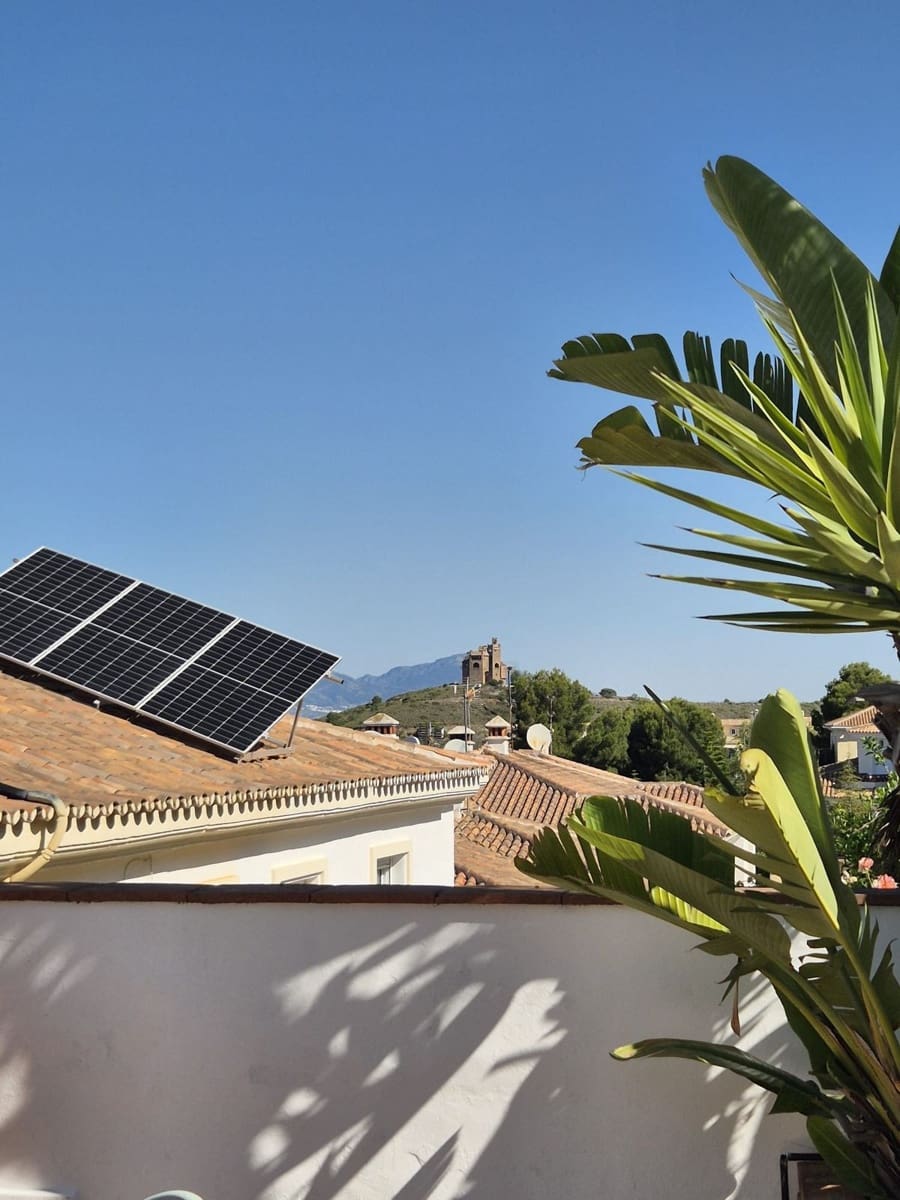 3 bedroom Semi-detached Villa for sale in Alhaurin el Grande with pool garage - € 495,000 (Ref: 9584695)