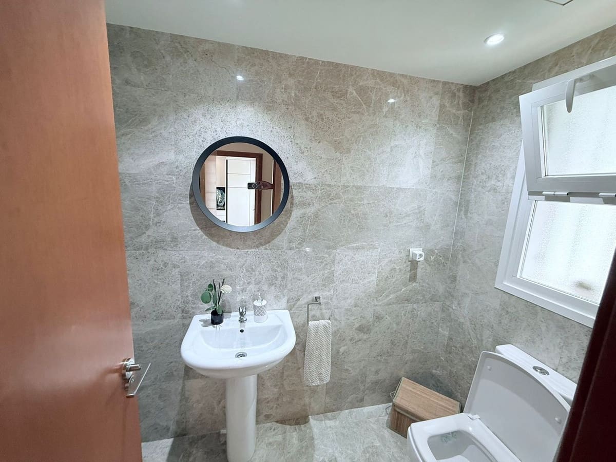 4 sovrum Hus till salu i Manilva med pool garage - 495 000 € (Ref: 9585071)