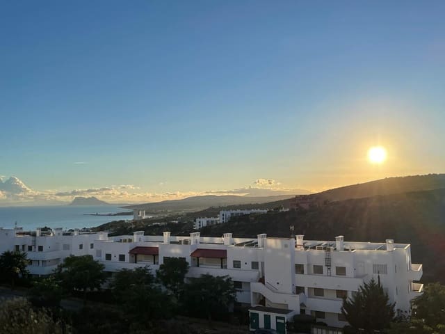 4 sovrum Hus till salu i Manilva med pool garage - 495 000 € (Ref: 9585071)