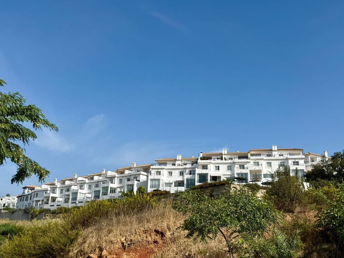 4 sovrum Hus till salu i Manilva med pool garage - 495 000 € (Ref: 9585071)