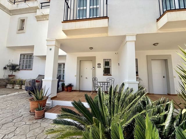 4 sovrum Hus till salu i Manilva med pool garage - 495 000 € (Ref: 9585071)