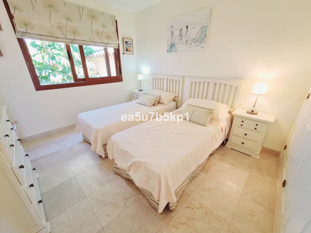 Ático de 2 habitaciones en New Golden Mile en venta con piscina - 499.000 € (Ref: 9585088)