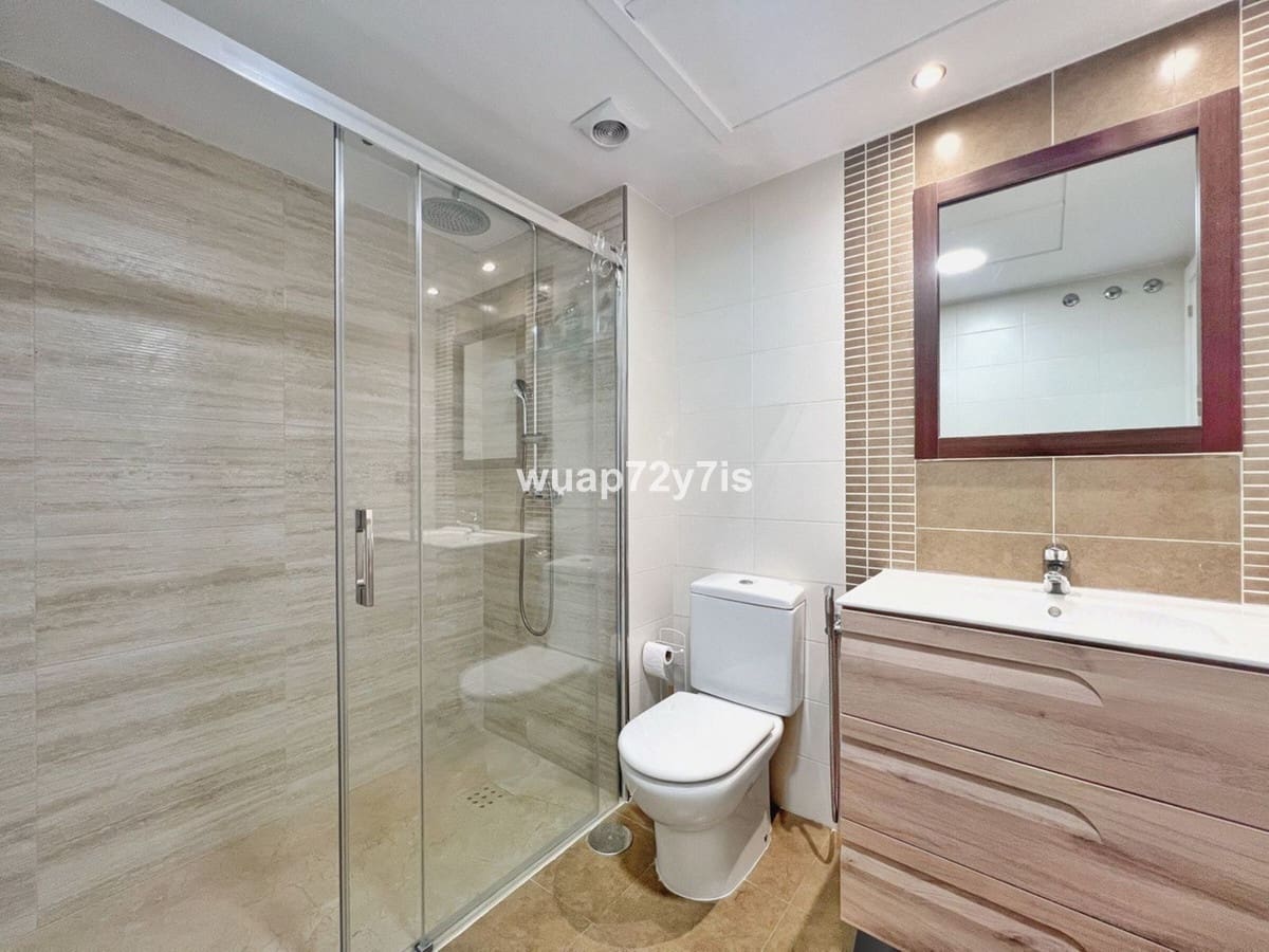 2 sypialnia Penthouse na sprzedaż w Benahavis z basenem garażem - 499 000 € (Ref: 9585089)