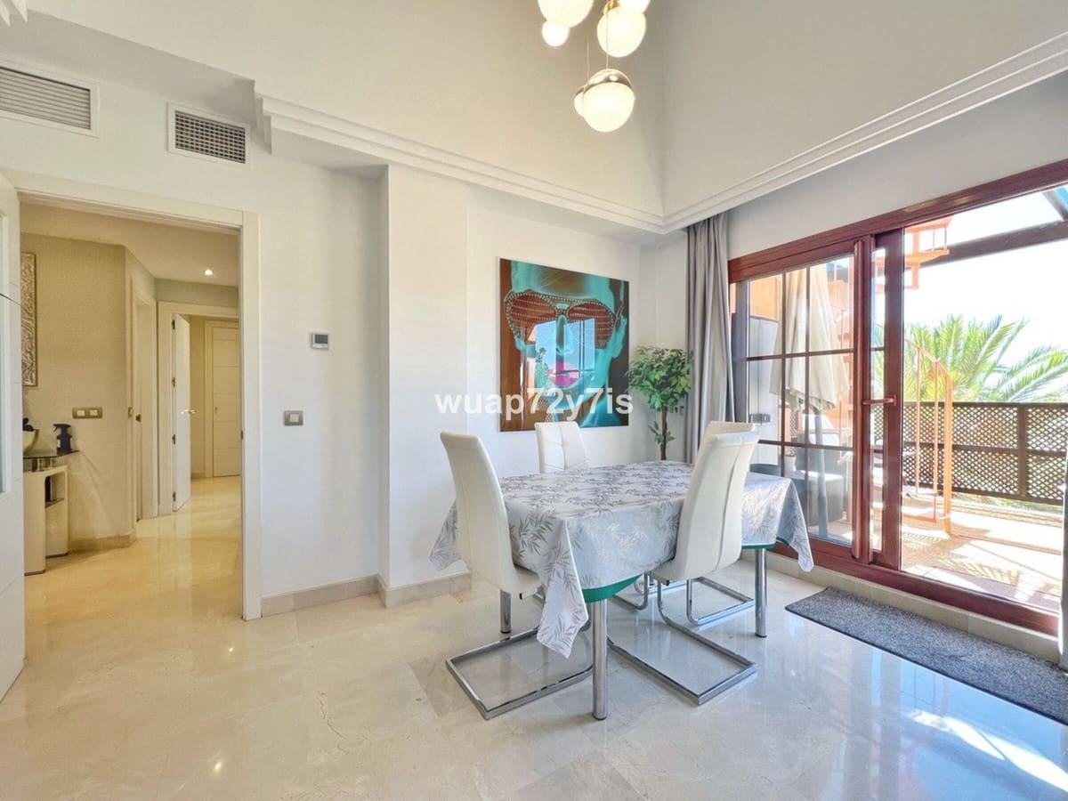 2 sypialnia Penthouse na sprzedaż w Benahavis z basenem garażem - 499 000 € (Ref: 9585089)