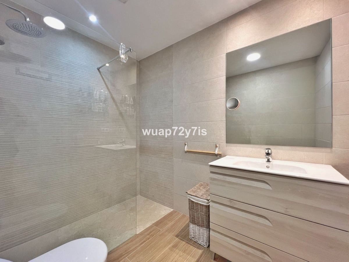 2 sypialnia Penthouse na sprzedaż w Benahavis z basenem garażem - 499 000 € (Ref: 9585089)