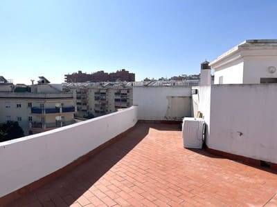 4 sovrum Takvåning till salu i Estepona med pool garage - 850 000 € (Ref: 9588063)