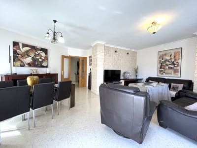 4 sovrum Takvåning till salu i Estepona med pool garage - 850 000 € (Ref: 9588063)