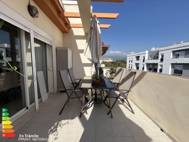 4 sovrum Takvåning till salu i Estepona med pool garage - 850 000 € (Ref: 9588063)