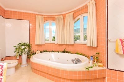 4 bedroom Villa for sale in Benalmadena with pool garage - € 1,600,000 (Ref: 9588064)