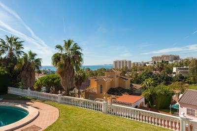 4 bedroom Villa for sale in Benalmadena with pool garage - € 1,600,000 (Ref: 9588064)