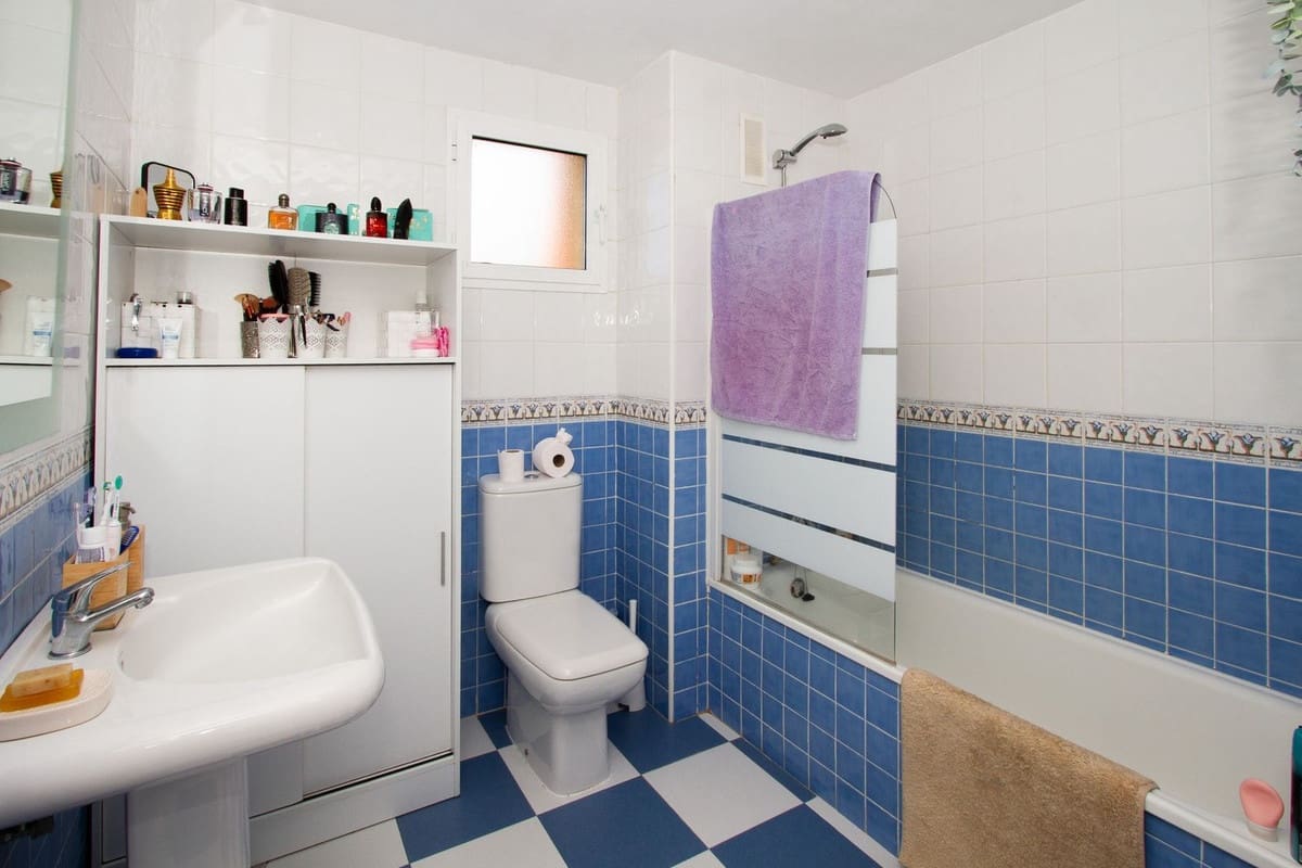 2 chambre Penthouse à vendre à Marbella avec piscine garage - 359 000 € (Ref: 9588090)