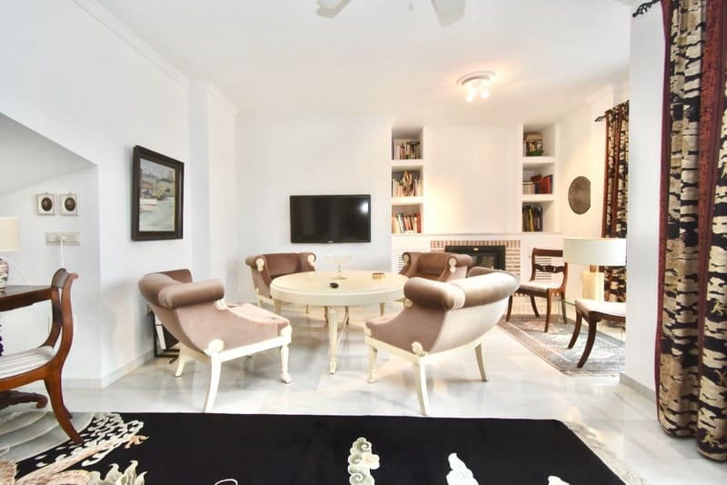 3 sypialnia Willa na sprzedaż w Mijas z basenem garażem - 995 000 € (Ref: 9588216)