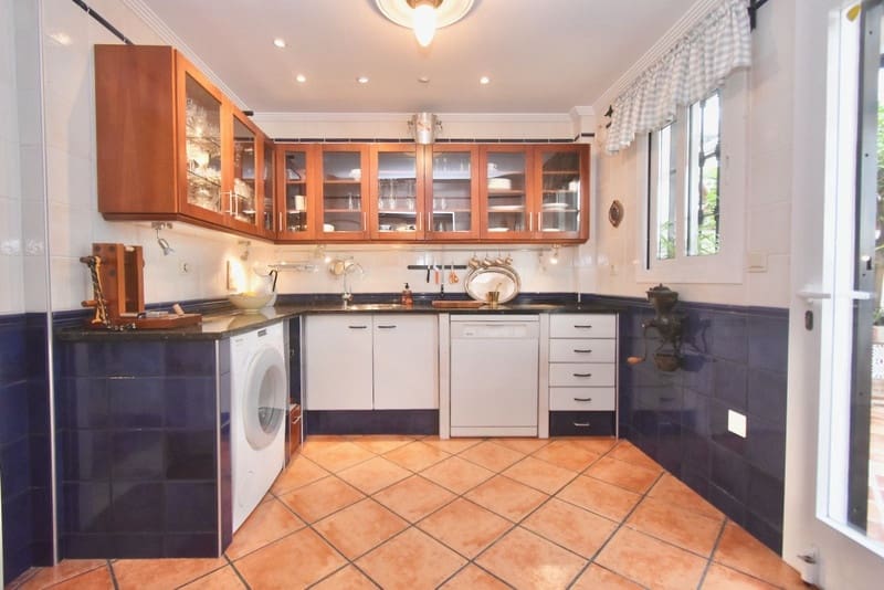 3 sypialnia Willa na sprzedaż w Mijas z basenem garażem - 995 000 € (Ref: 9588216)