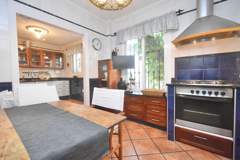 3 sypialnia Willa na sprzedaż w Mijas z basenem garażem - 995 000 € (Ref: 9588216)