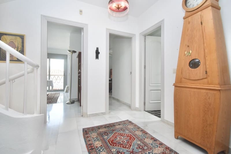 3 sypialnia Willa na sprzedaż w Mijas z basenem garażem - 995 000 € (Ref: 9588216)