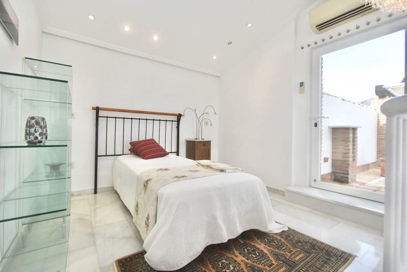 3 sypialnia Willa na sprzedaż w Mijas z basenem garażem - 995 000 € (Ref: 9588216)