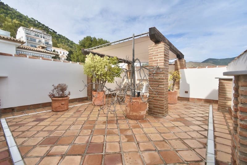 3 sypialnia Willa na sprzedaż w Mijas z basenem garażem - 995 000 € (Ref: 9588216)