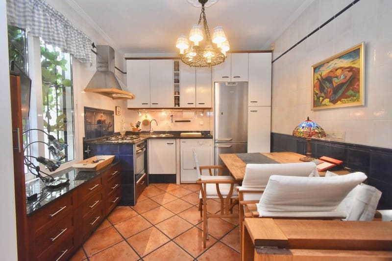 3 sypialnia Willa na sprzedaż w Mijas z basenem garażem - 995 000 € (Ref: 9588216)