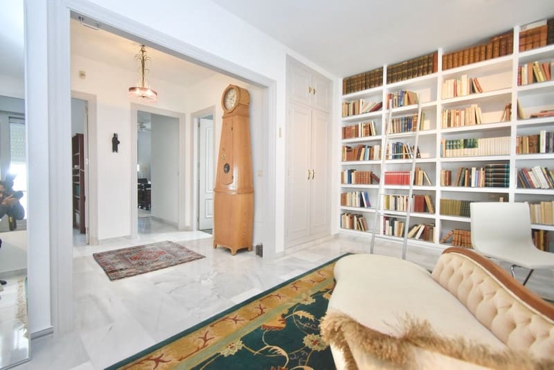 3 sypialnia Willa na sprzedaż w Mijas z basenem garażem - 995 000 € (Ref: 9588216)