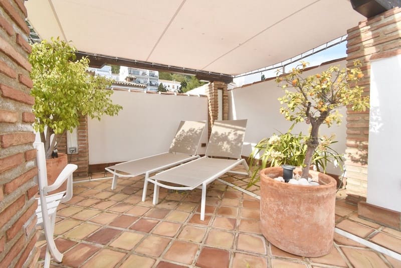 3 sypialnia Willa na sprzedaż w Mijas z basenem garażem - 995 000 € (Ref: 9588216)