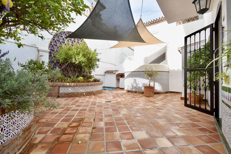 3 sypialnia Willa na sprzedaż w Mijas z basenem garażem - 995 000 € (Ref: 9588216)