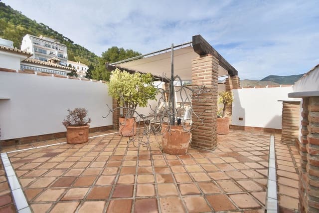 3 sypialnia Willa na sprzedaż w Mijas z basenem garażem - 995 000 € (Ref: 9588216)