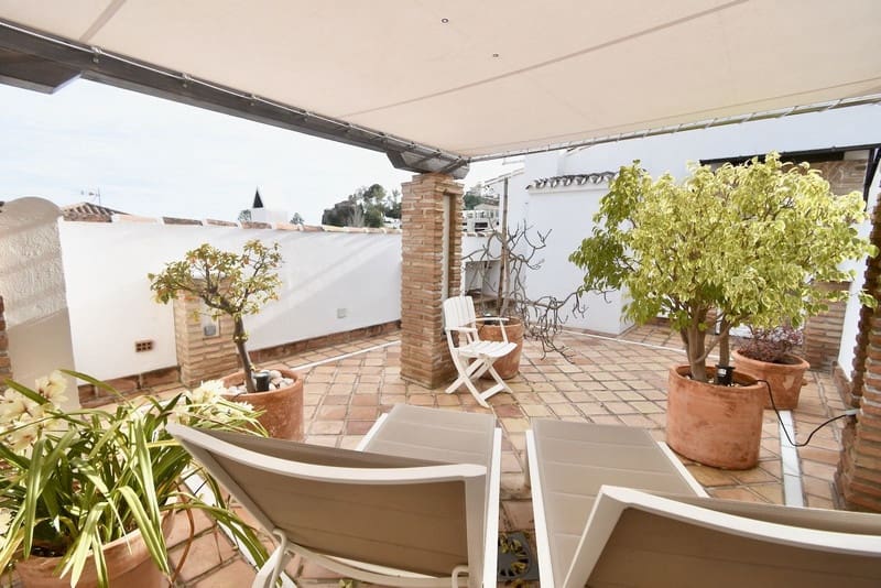 3 sypialnia Willa na sprzedaż w Mijas z basenem garażem - 995 000 € (Ref: 9588216)