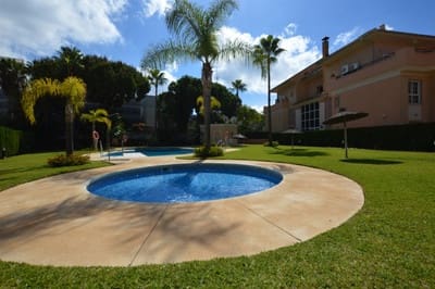 2 bedroom Apartment for sale in Costabella with pool garage - € 430,000 (Ref: 9588220)