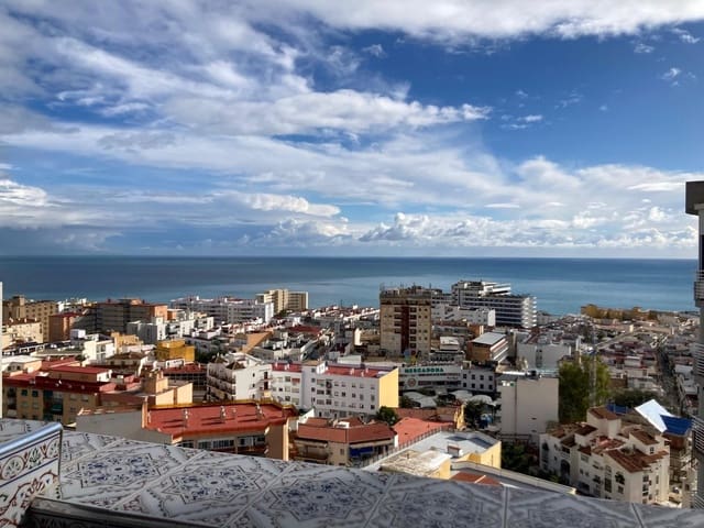 2 bedroom Apartment for sale in Torremolinos with pool garage - € 365,000 (Ref: 9590413)