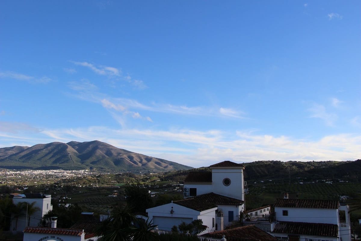 2 chambre Villa/Maison Semi-Mitoyenne à vendre à Coin avec piscine garage - 459 000 € (Ref: 9590414)