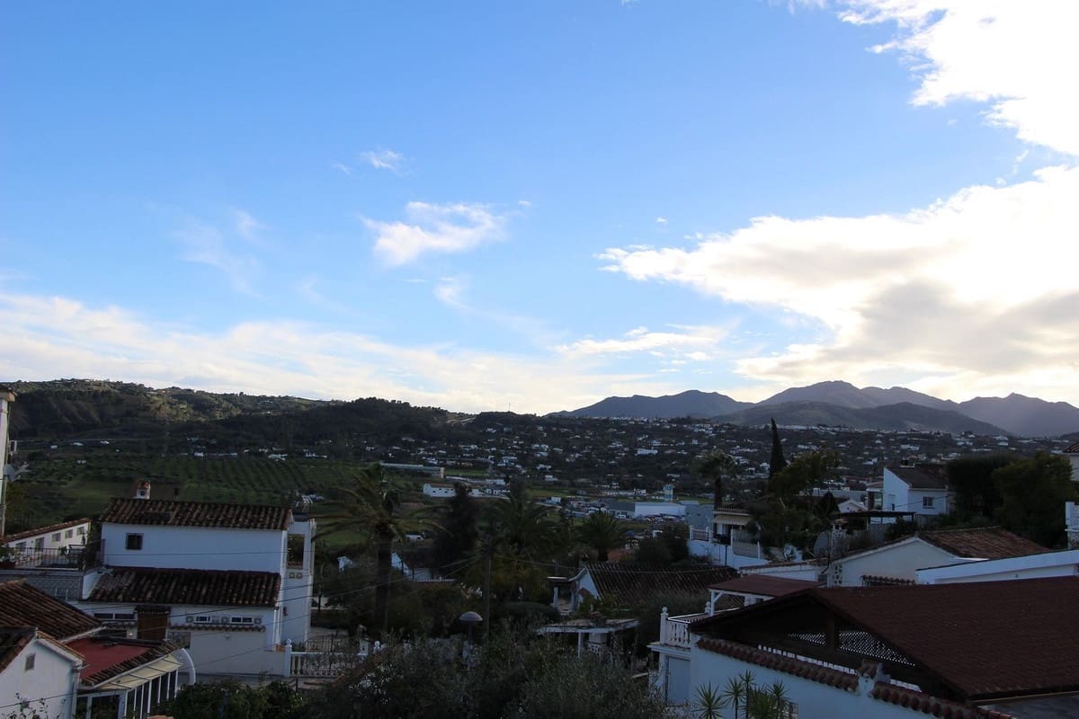 2 chambre Villa/Maison Semi-Mitoyenne à vendre à Coin avec piscine garage - 459 000 € (Ref: 9590414)