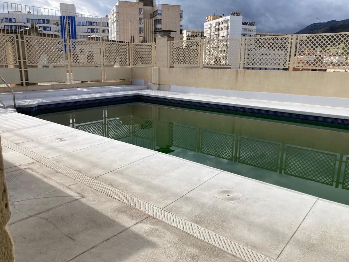 2 Zimmer Apartment zu verkaufen in Torremolinos mit Pool Garage - 400.000 € (Ref: 9590415)