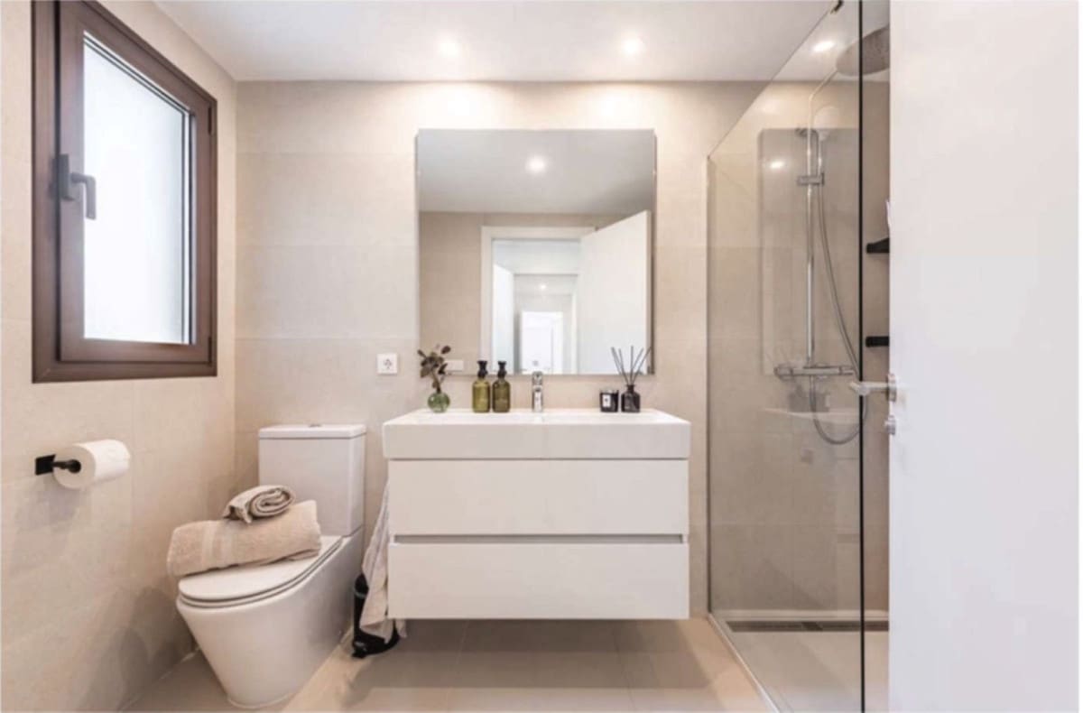 3 sovrum Villa till salu i Estepona med pool garage - 980 000 € (Ref: 9590418)