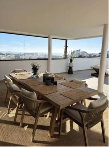 3 sovrum Villa till salu i Estepona med pool garage - 980 000 € (Ref: 9590418)