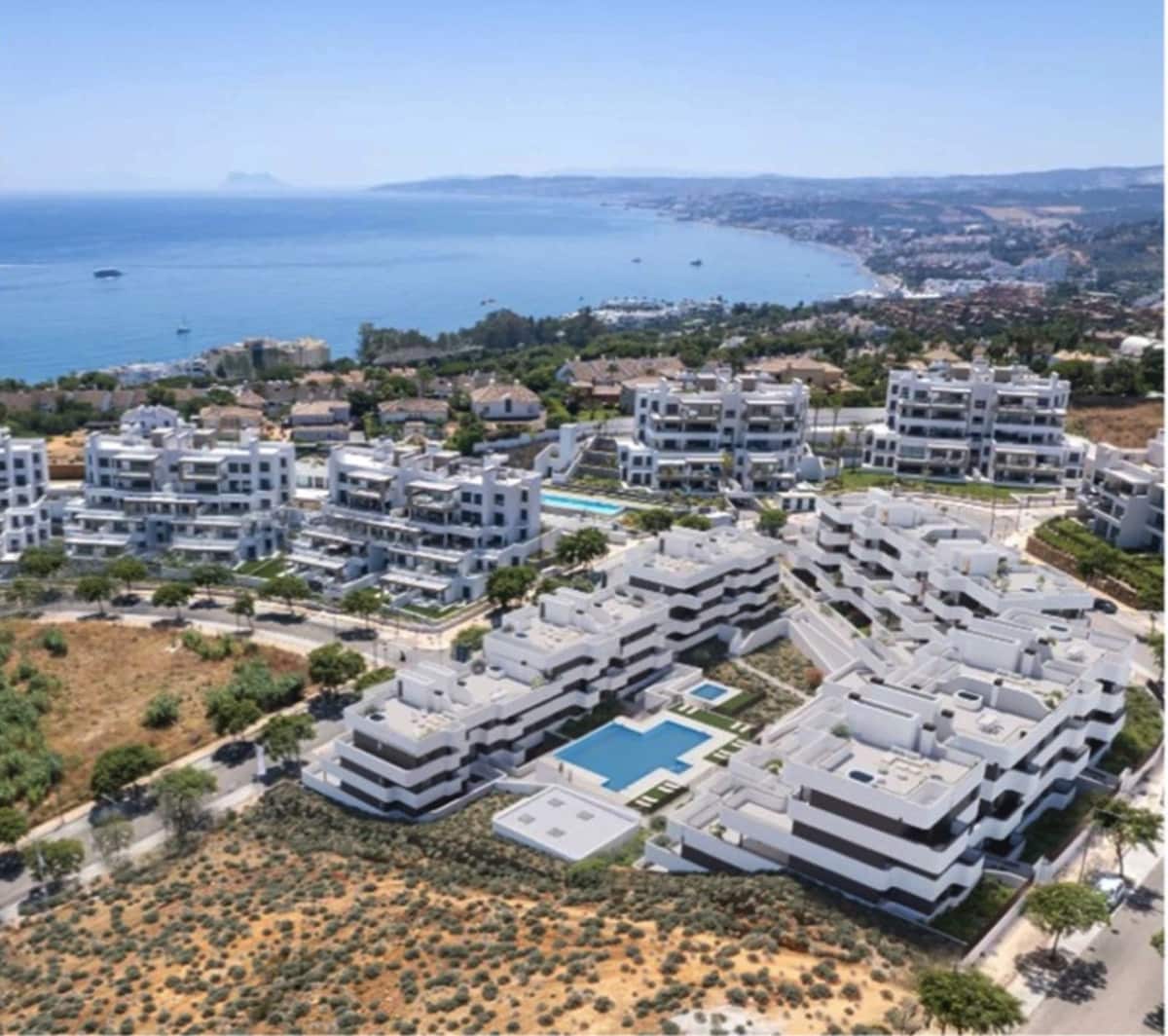 3 sovrum Villa till salu i Estepona med pool garage - 980 000 € (Ref: 9590418)