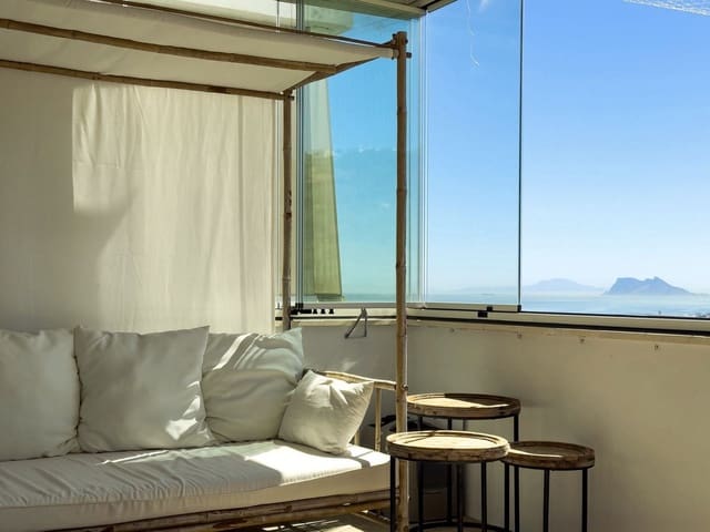 2 sovrum Lägenhet till salu i Manilva med pool garage - 358 000 € (Ref: 9592145)