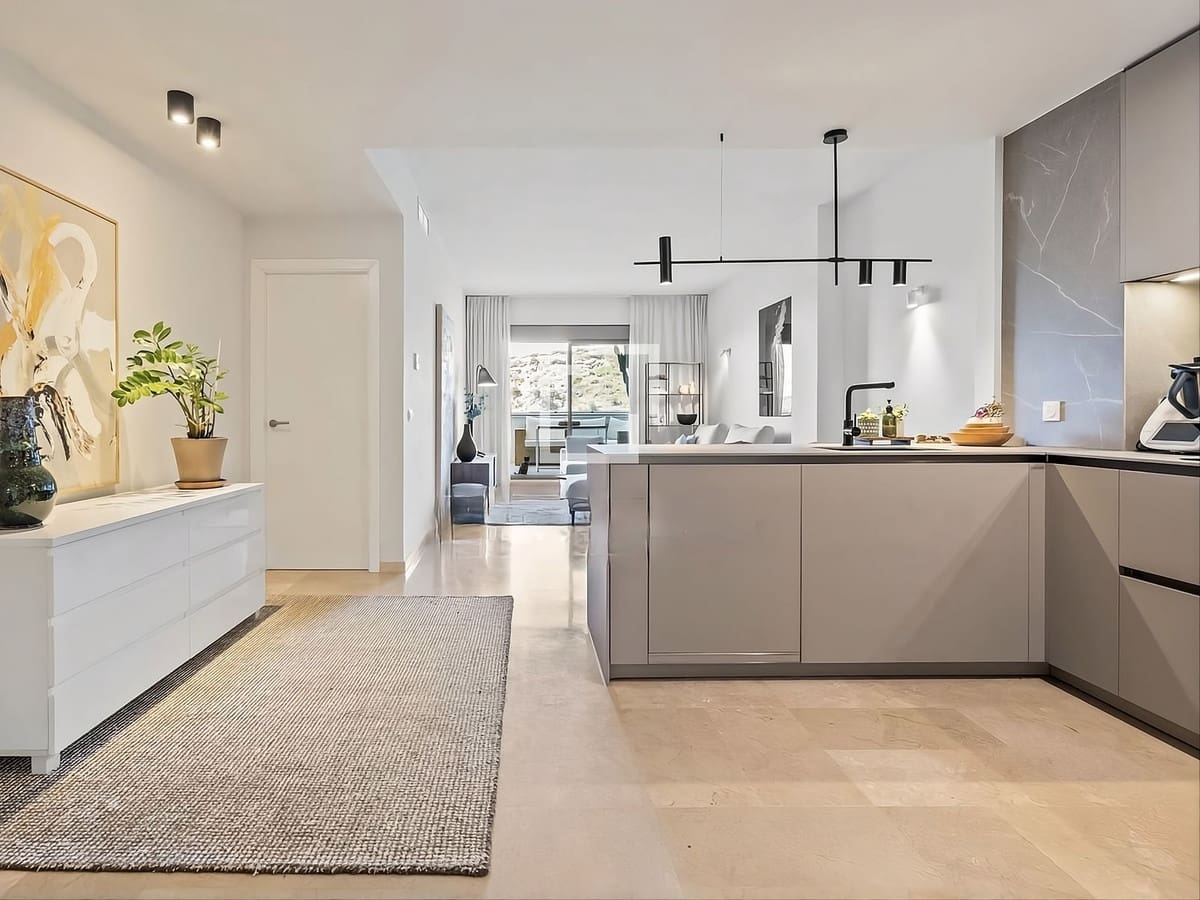 2 sovrum Lägenhet till salu i Manilva med pool garage - 358 000 € (Ref: 9592145)