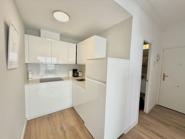 2 soveværelse Lejlighed til salg i Fuengirola med swimmingpool garage - € 449.000 (Ref: 9592147)