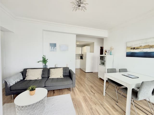 2 soveværelse Lejlighed til salg i Fuengirola med swimmingpool garage - € 449.000 (Ref: 9592147)