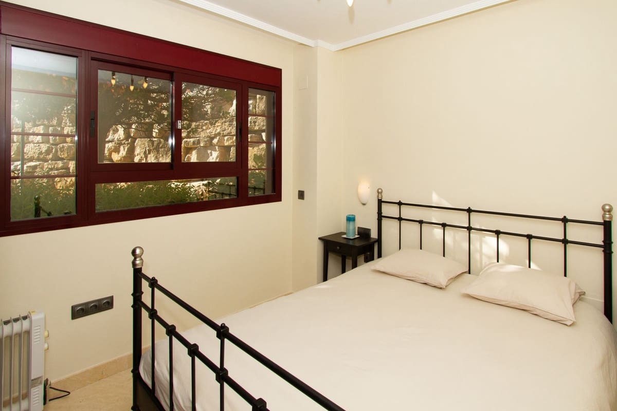 2 slaapkamer Appartement te koop in La Mairena met zwembad garage - € 319.000 (Ref: 9596816)