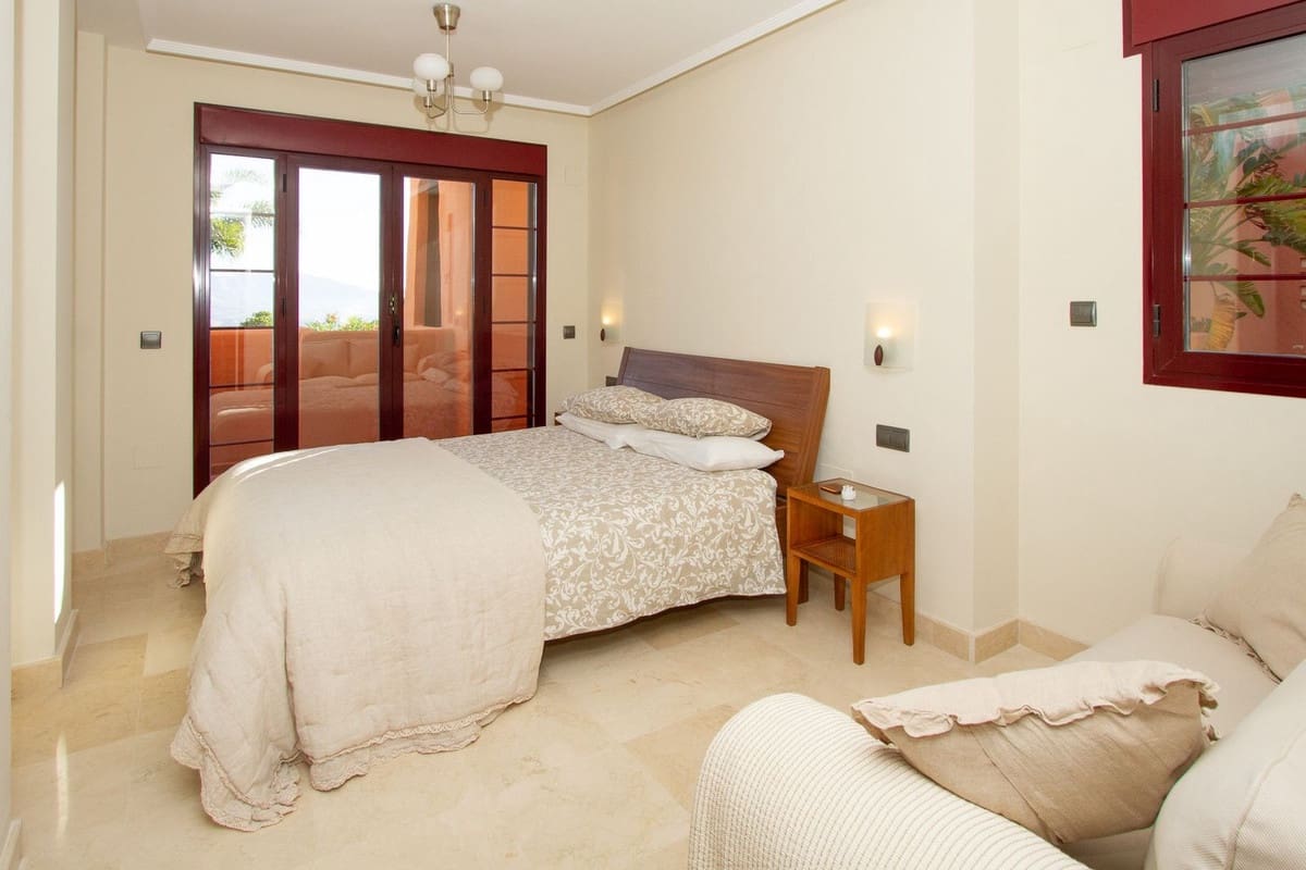 2 slaapkamer Appartement te koop in La Mairena met zwembad garage - € 319.000 (Ref: 9596816)