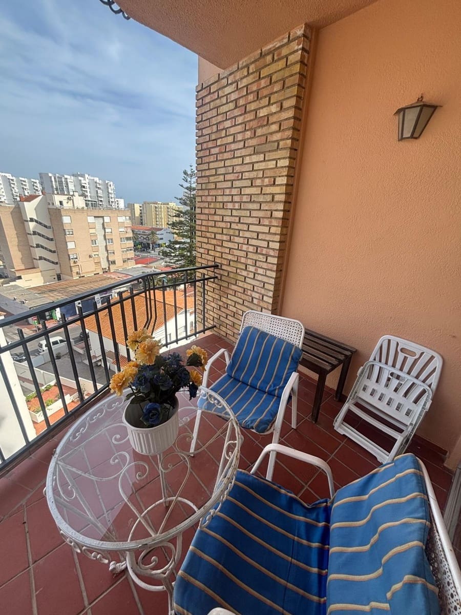 Studio na sprzedaż w Benalmadena Costa z basenem - 170 000 € (Ref: 9596824)