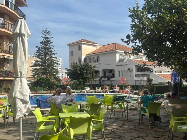 Studio na sprzedaż w Benalmadena Costa, Benalmádena z basenem - 170 000 € (Ref: 9596824)