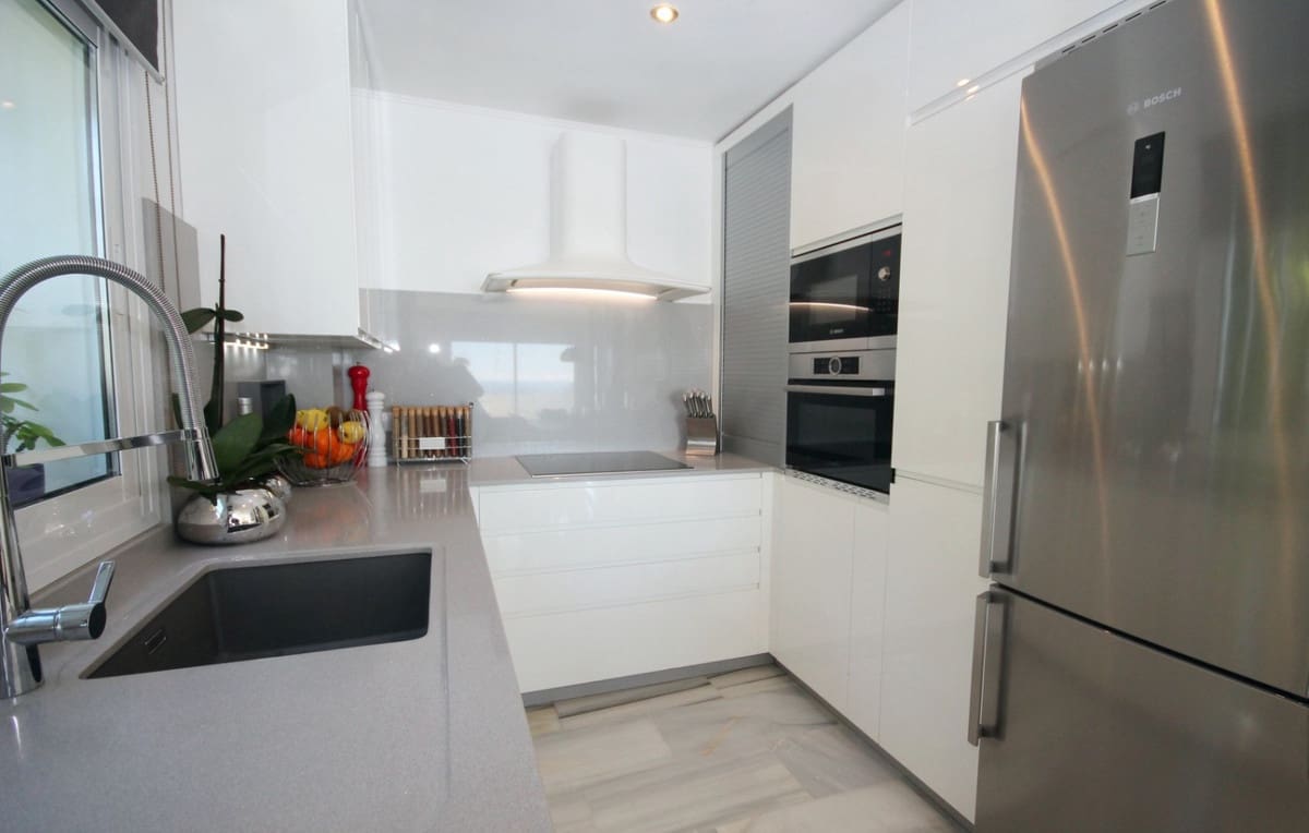 3 slaapkamer Appartement te koop in La Mairena met zwembad garage - € 419.000 (Ref: 9596825)