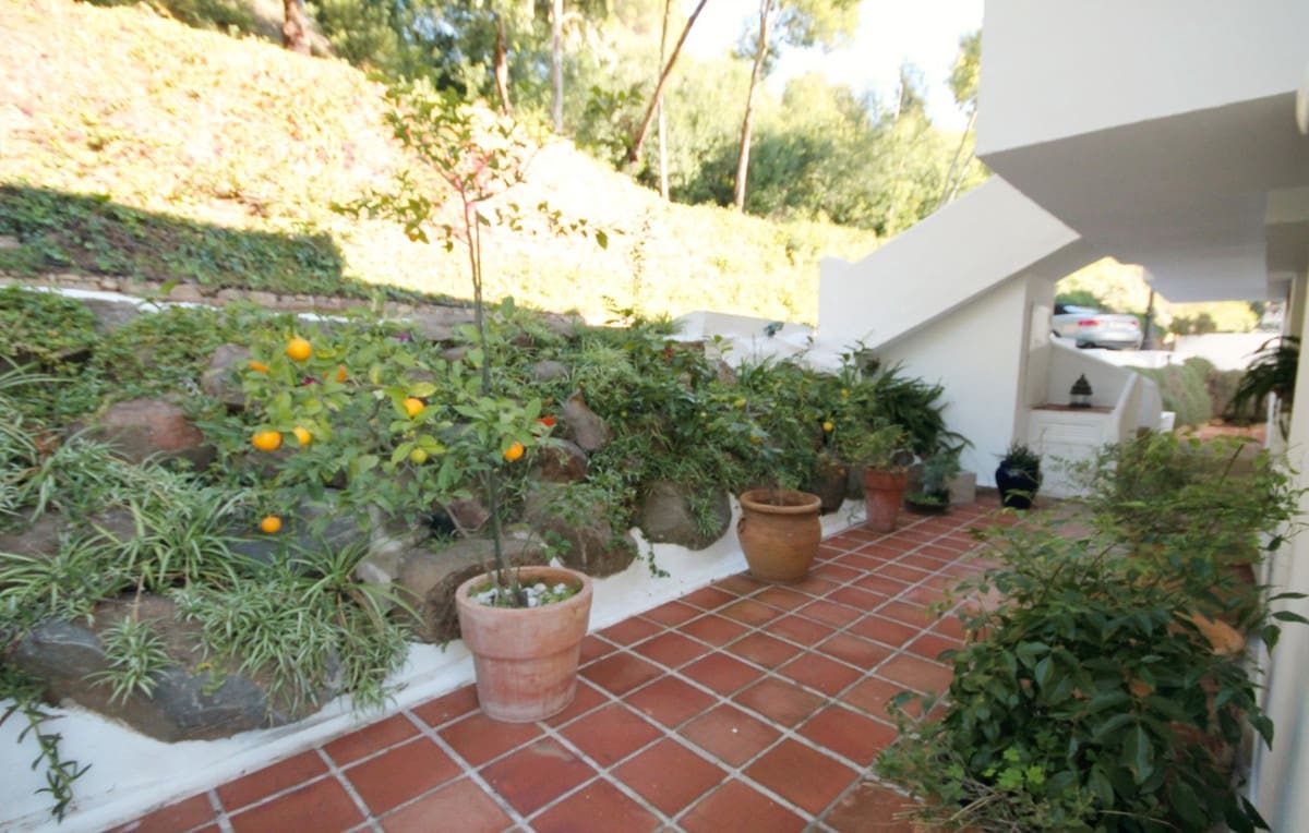 3 slaapkamer Appartement te koop in La Mairena met zwembad garage - € 419.000 (Ref: 9596825)