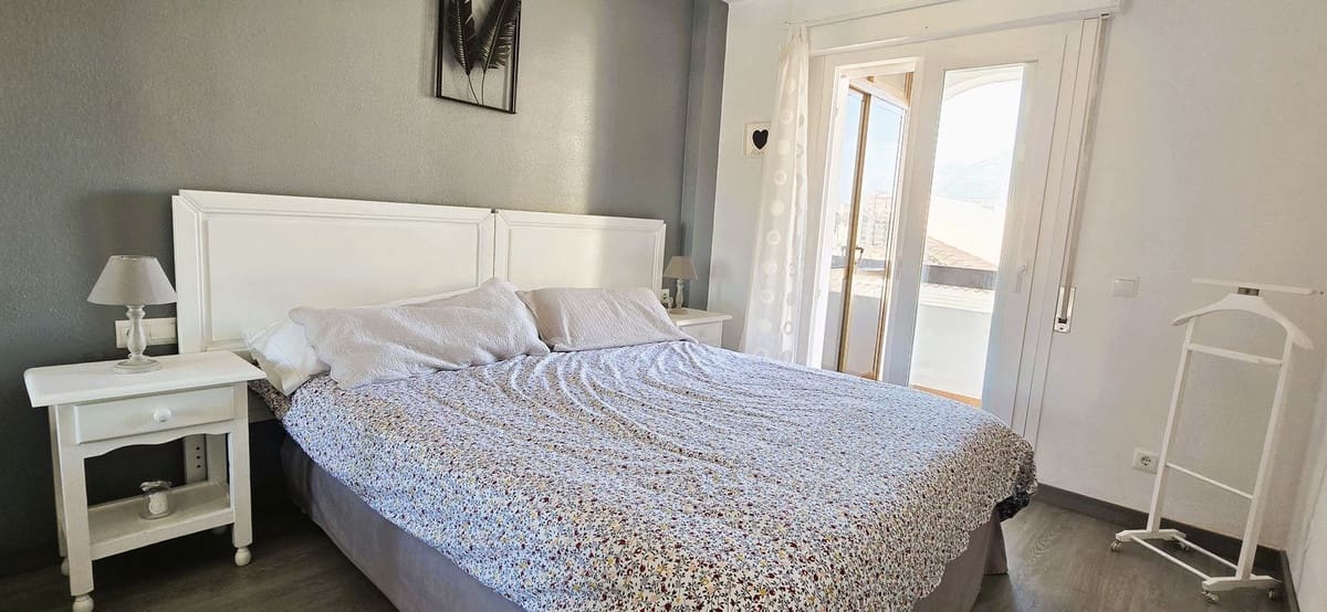 3 soveværelse Lejlighed til salg i Fuengirola med garage - € 395.000 (Ref: 9596826)