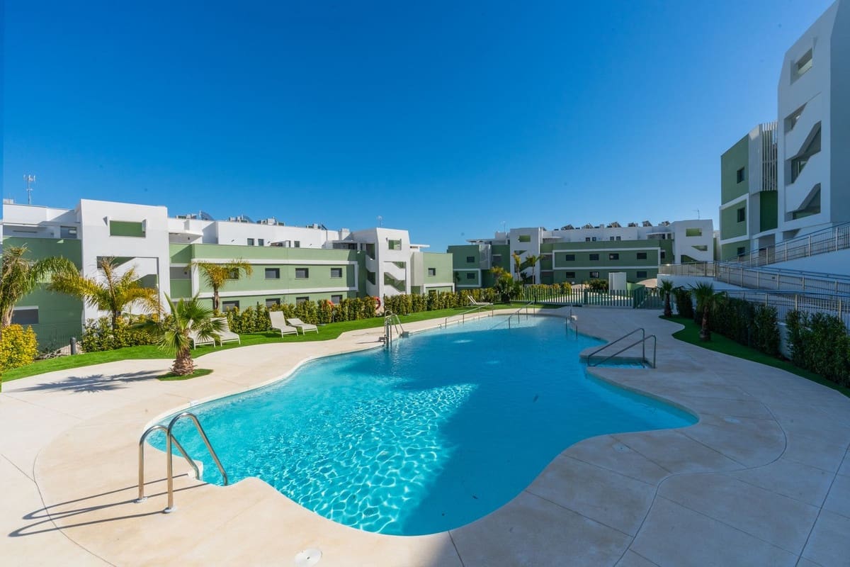 2 Zimmer Penthouse zu verkaufen in La Cala de Mijas mit Pool Garage - 595.000 € (Ref: 9596829)