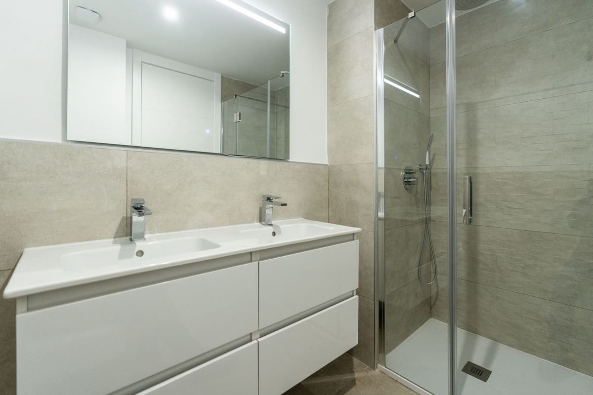 2 sypialnia Apartament na sprzedaż w Bel-Air z basenem garażem - 549 000 € (Ref: 9598071)